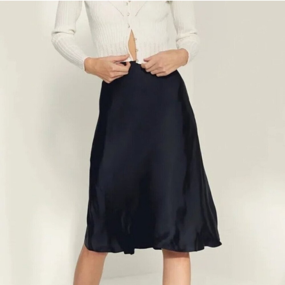 Aritzia Wilfred The Only Midi Slip Skirt • Black • Size 4